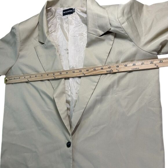 Pretty Little Thing Tan Oversized Drapey Button Detail Blazer Shoulder Pad Sz 6 - Picture 7 of 10